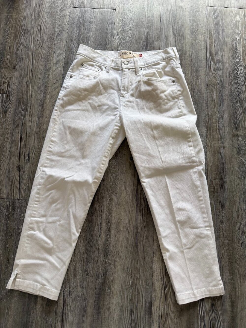 Levi's Classic Capris